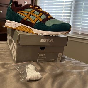 AsicsTiger Gel Saga sneakers